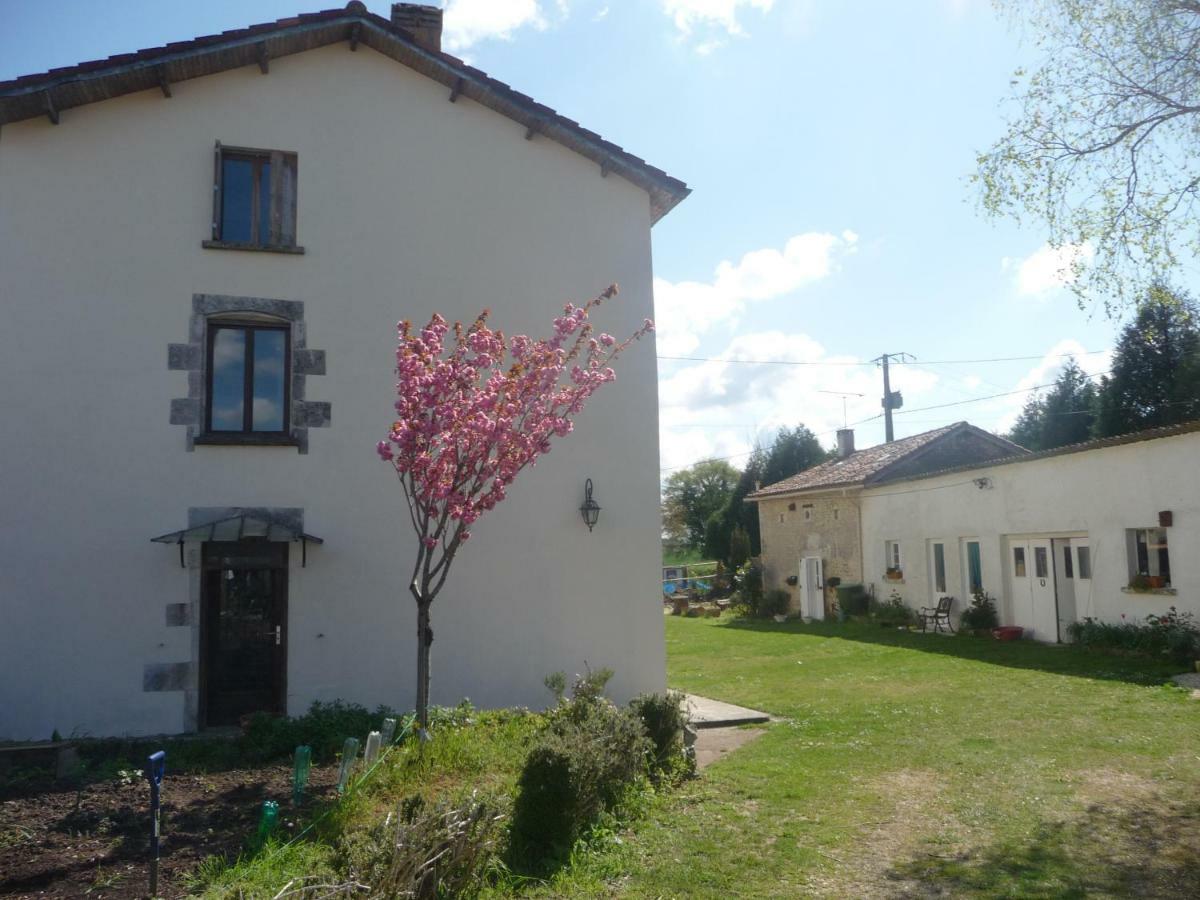 Le Vieux Couvent Villa Deviat Eksteriør bilde